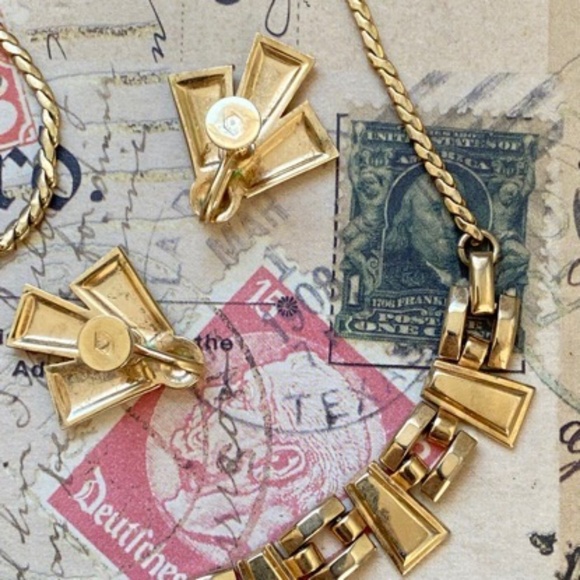 VINTAGE LUSTERN Set Necklace Collar Earrings Screw Back Gold - Picture 5 of 11